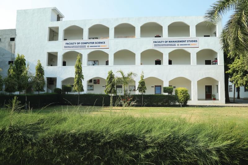 SPU Visnagar Academic Building photo 19